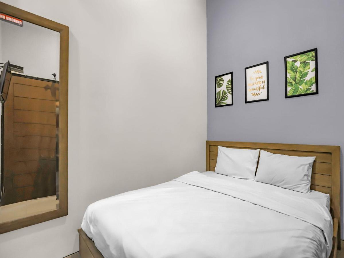 Casa Ts 16 Hotel Malang Ngoại thất bức ảnh