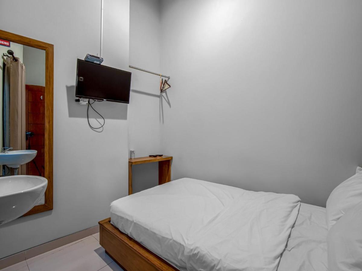 Casa Ts 16 Hotel Malang Ngoại thất bức ảnh