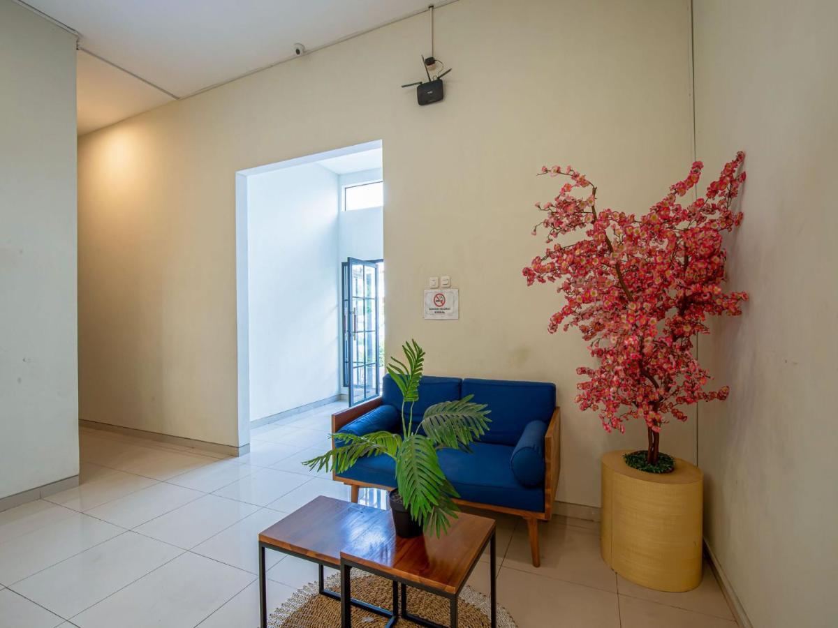 Casa Ts 16 Hotel Malang Ngoại thất bức ảnh